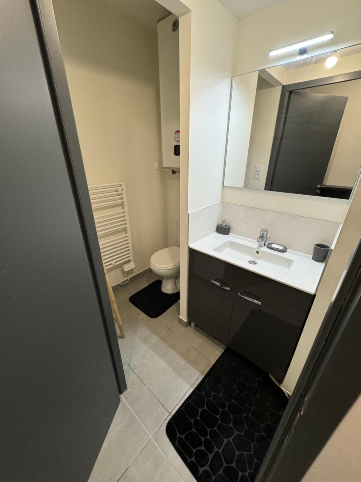 Tres Bel Appartement Кан Екстериор снимка