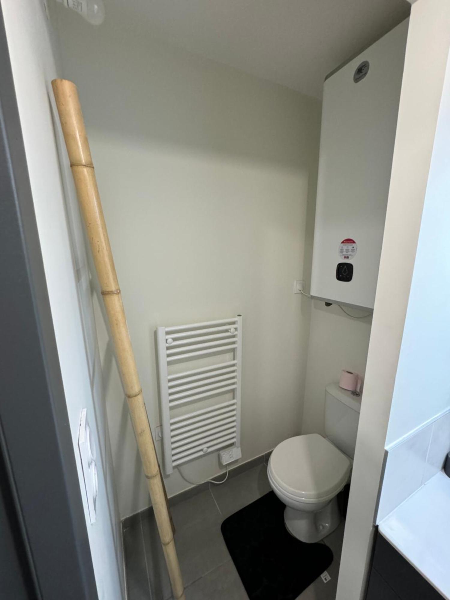Tres Bel Appartement Кан Екстериор снимка