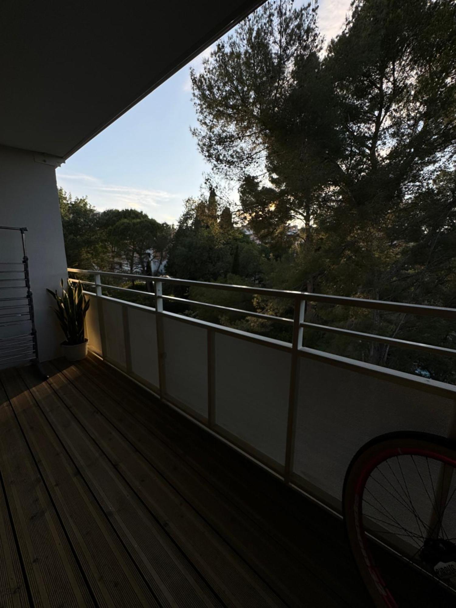 Tres Bel Appartement Кан Екстериор снимка